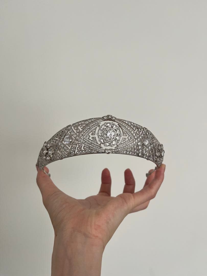 英国王室風ウェディングティアラ