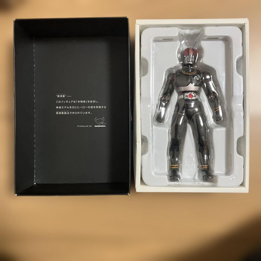 フィギュアーツ 真骨彫 仮面ライダーBLACK ブラック