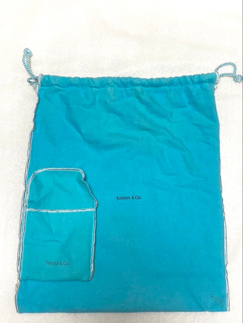 ティファニー　パーティーバッグ ゴールドチェーンつき