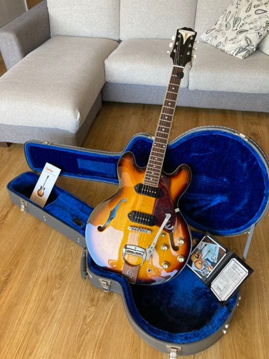 Fender エレキギター ブルー ギターケース付き 値下げ Fender エレキ