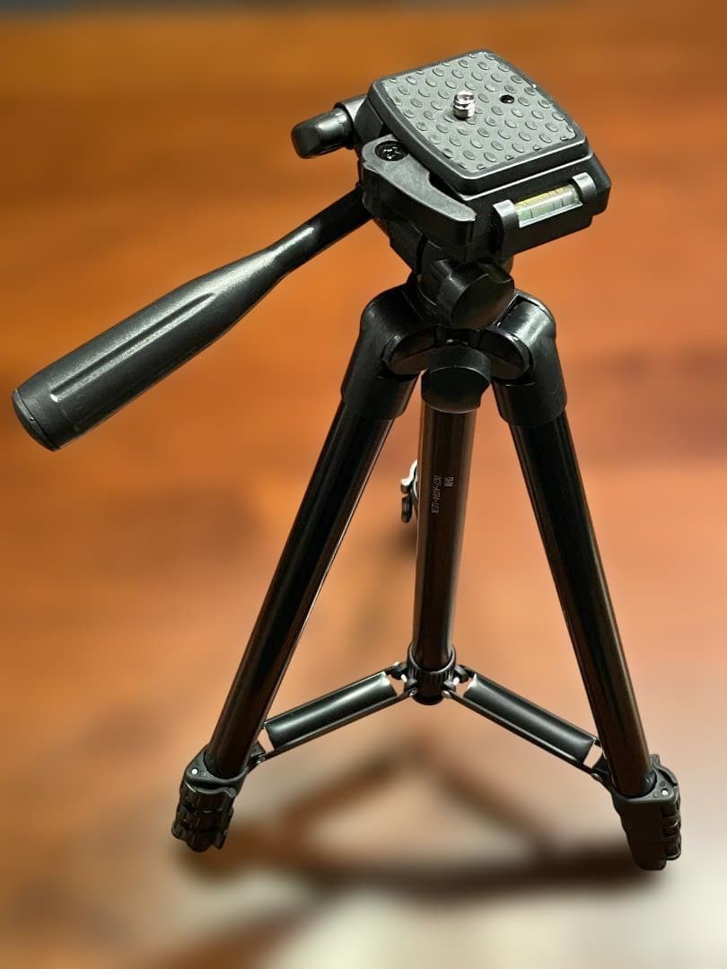 【値引中】SONY FDR-AX45 本体 + 三脚 + バッグ + SDカード