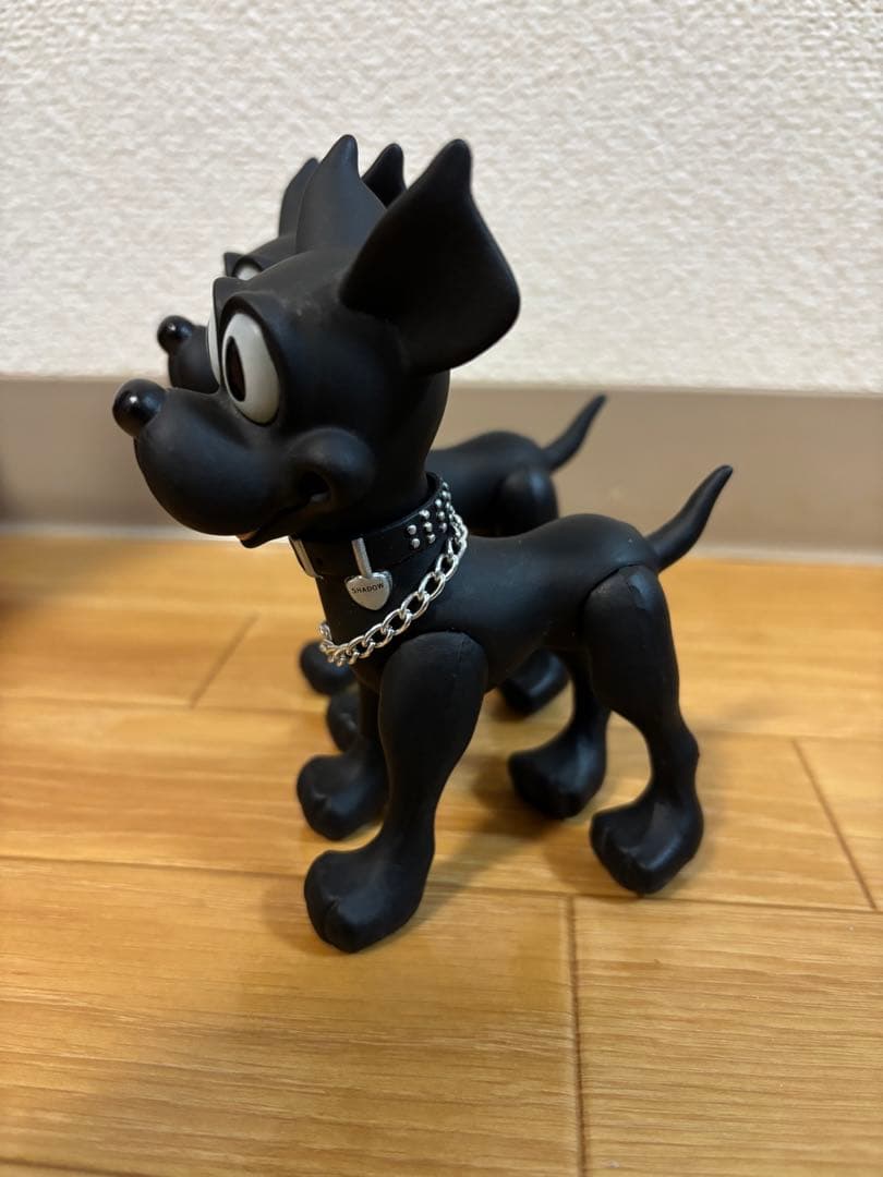 ネイバーフッド　SHADOW フィギュア　ソフビ