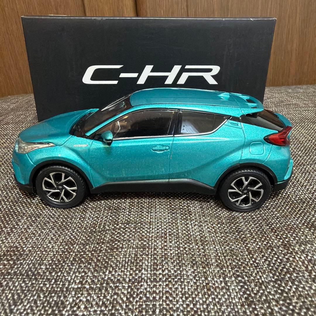 トヨタ　C-HRカラーサンプル