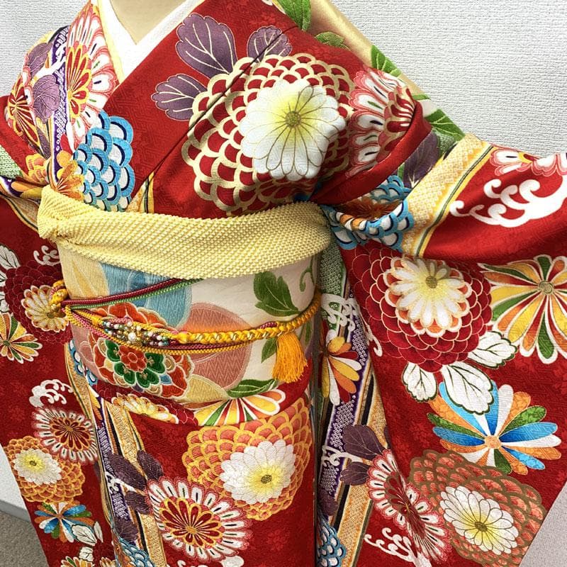 411z3〇高身長な方にも 振袖 地紋 金彩 刺繍 黄色〇美品 成人式 結婚式