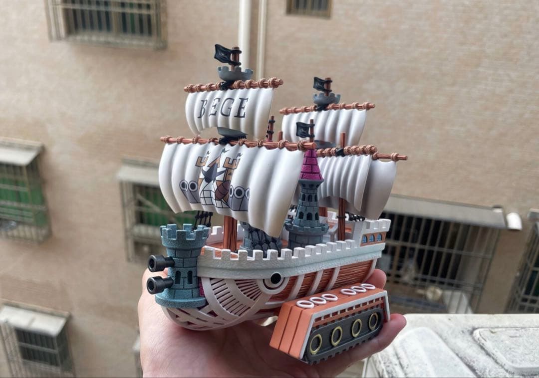 ベッジ　フィギュア　ワーコレ　ルフィ　超新星　ワンピース