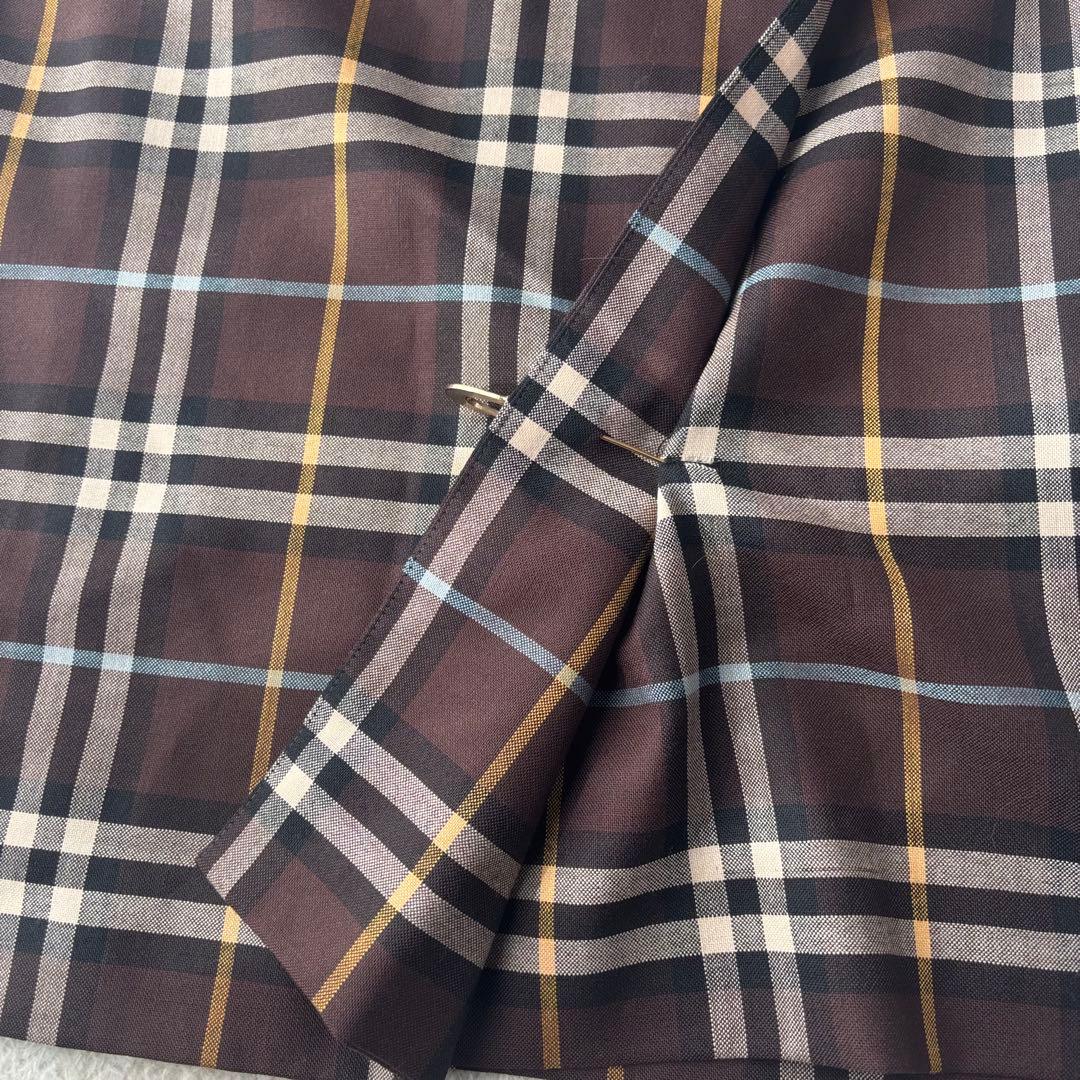 高級 バーバリーロンドン ノバチェック サイドベルト付き　ラップスカート