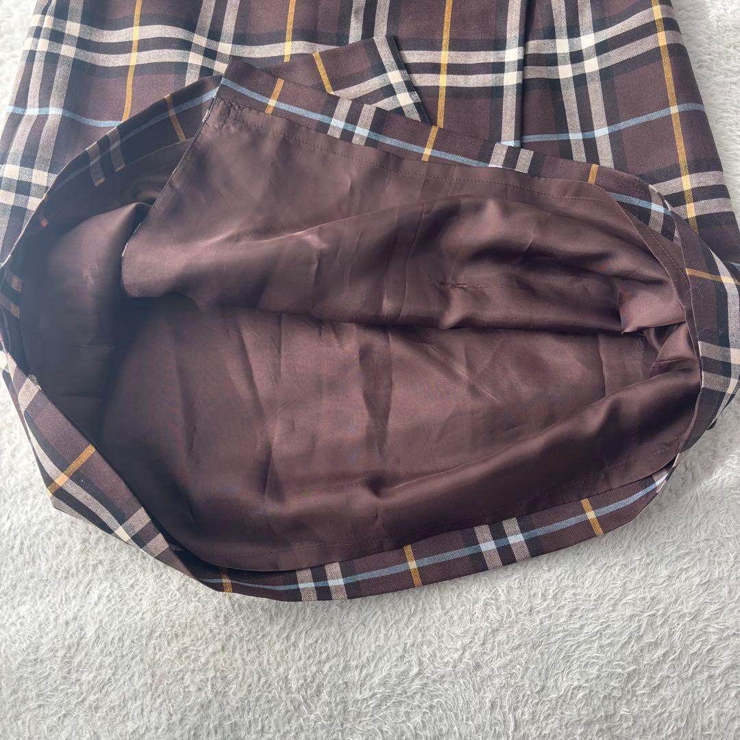 高級 バーバリーロンドン ノバチェック サイドベルト付き　ラップスカート
