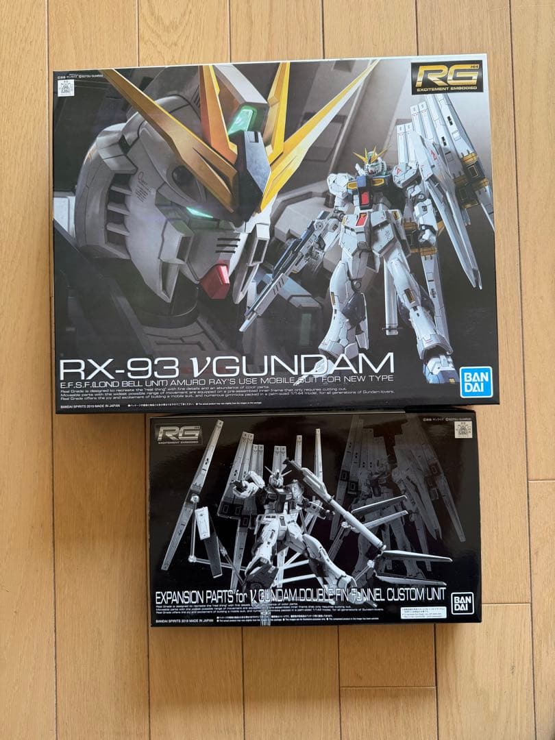 未組立RG RX-93 νガンダム＋ダブル・フィン・ファンネル拡張ユニット