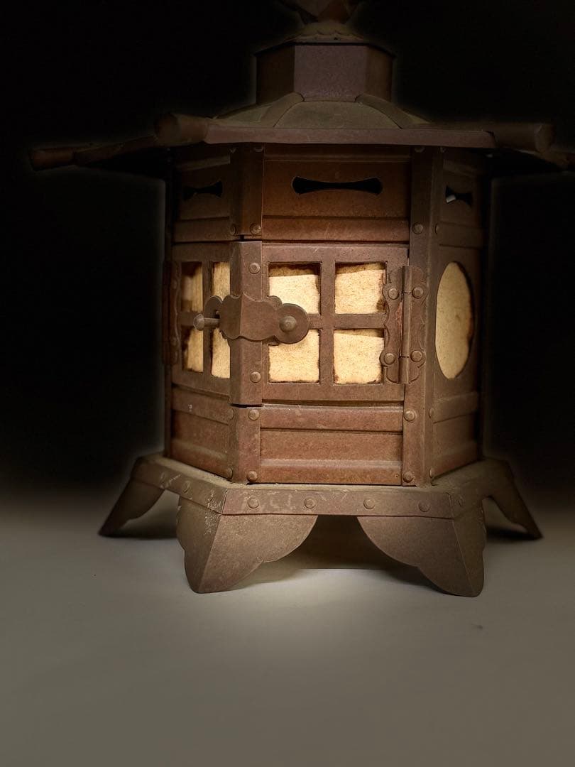 T28 時代 蝉吊灯籠 銅製造 職人作品 伝統技術 セミ細工物