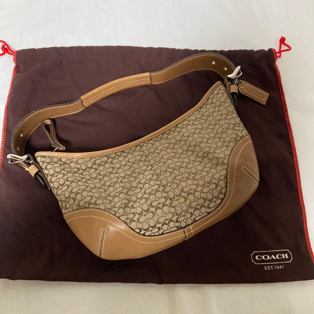 【美品】COACHミニシグネチャーホーボーワンショルダーバッグSOHO★6351
