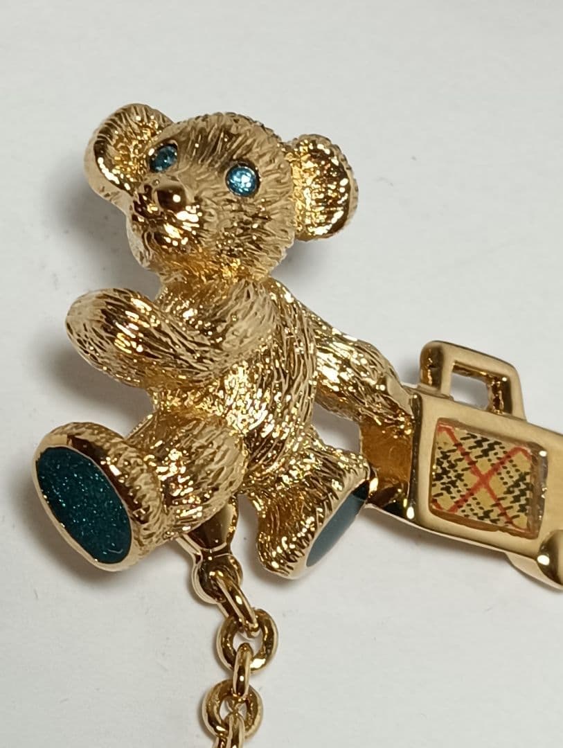 BURBERRY バーバリー ピンバッジ JAL 限定 希少 ベア