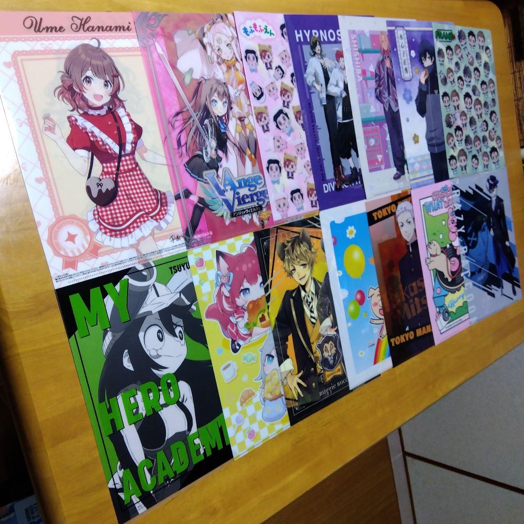 アニメノンジャンル美少女系など　Ａ−４クリアファイル まとめ売リ大量２５０枚