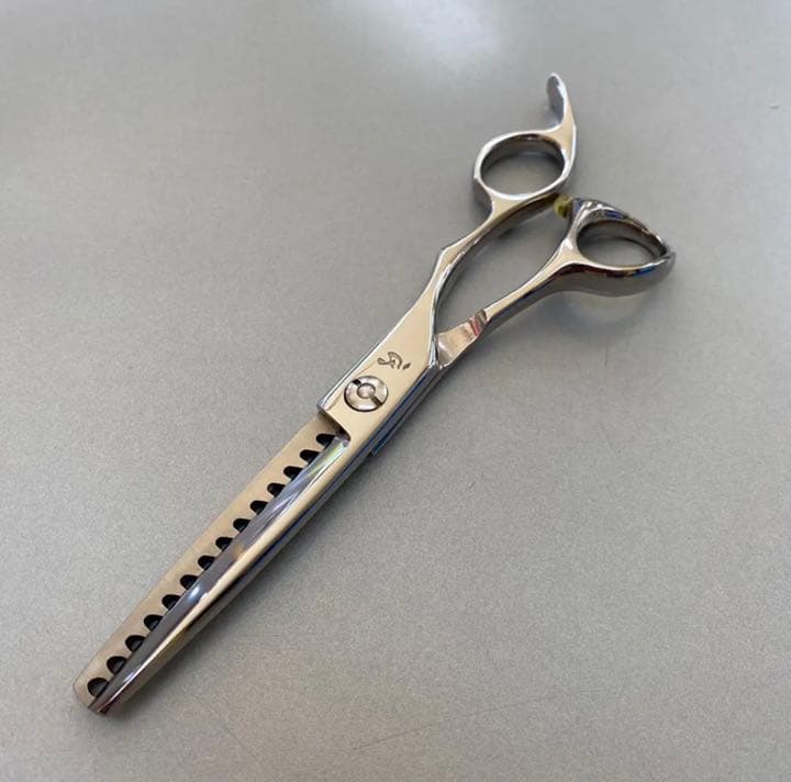 オススメ！6インチセニングシザー カット率60% 抜けが良い 新品未使用