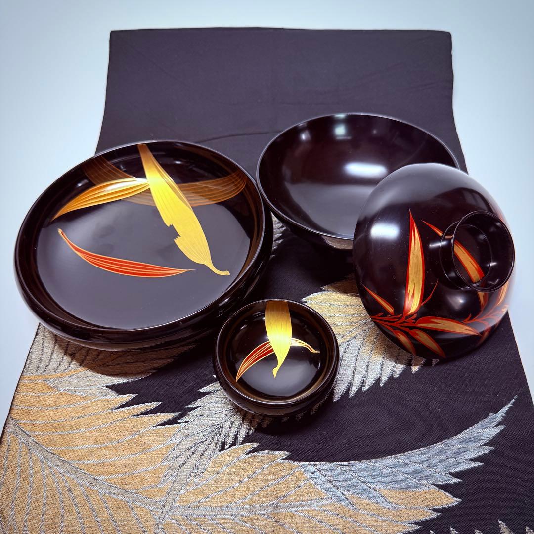 漆器　輪島塗　本蒔絵磨出金彩　木製　蓋付椀　お煮物椀　吸物椀　5客