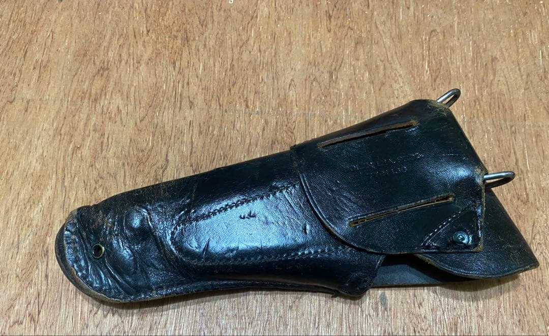 ブラックレザー 右利き用ホルスター 個人装備品 株和宏製造 Amazon.co