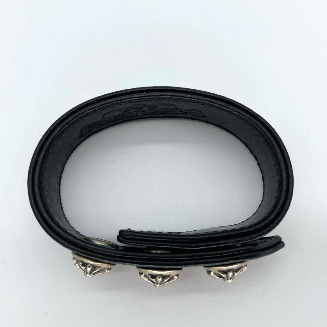 Chrome Hearts　レザーブレスレットクロス 3ボタン 2スナップ