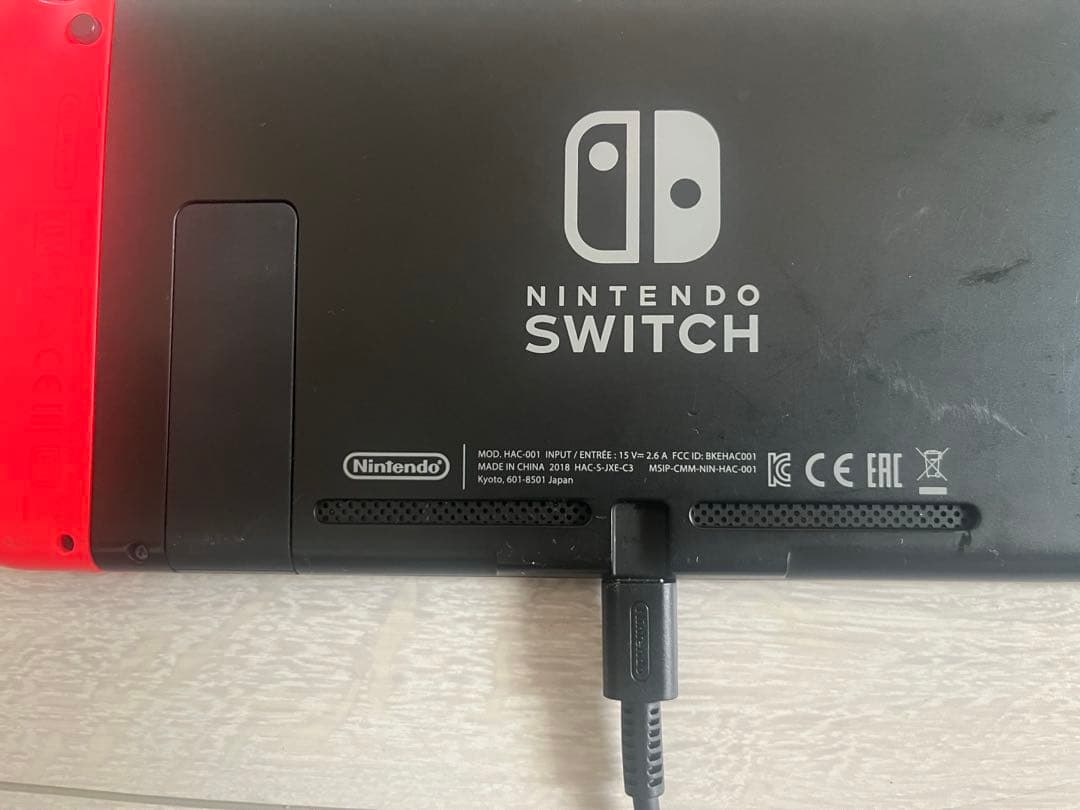 Nintendo Switch 本体 + Joy-Con 4色 + 桃鉄