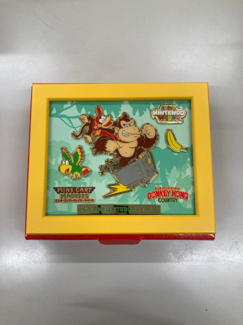 ドンキーコング　ピンバッジ　オブジェ　非売品 2026年最新】usj ピンバッジ ドンキーコングの人気アイテム - メルカリ