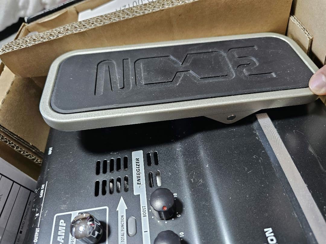 ZOOM G7.1ut 真空管搭載 マルチエフェクター