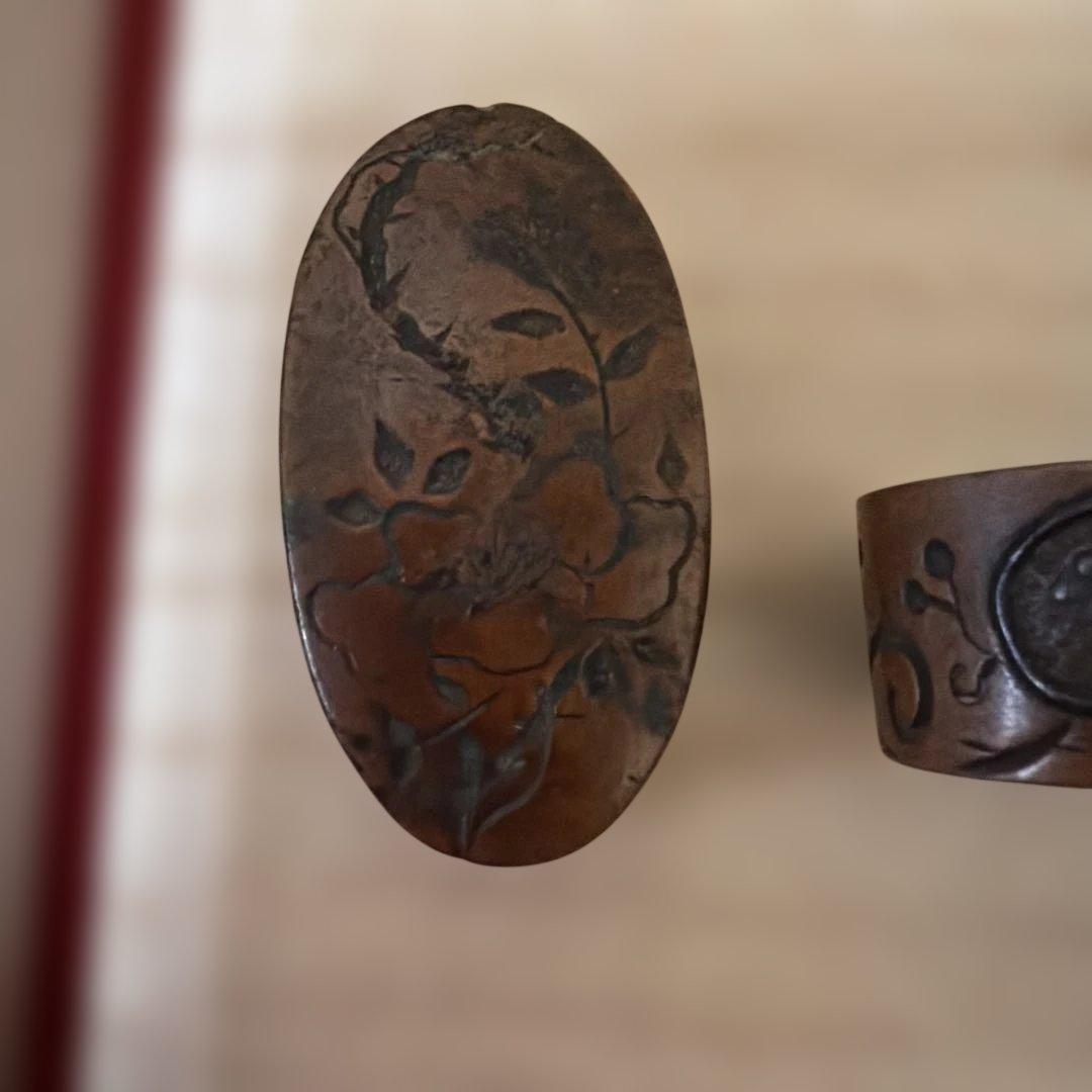 古美術　骨董品　縁頭　正阿弥　在銘　古赤銅地花彫