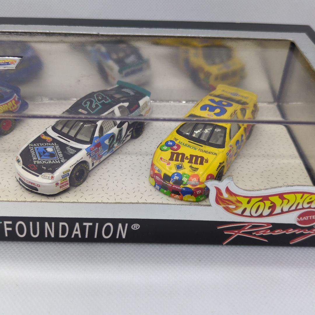 ホットウィール　NASCAR ハードケース　ヘンドリック