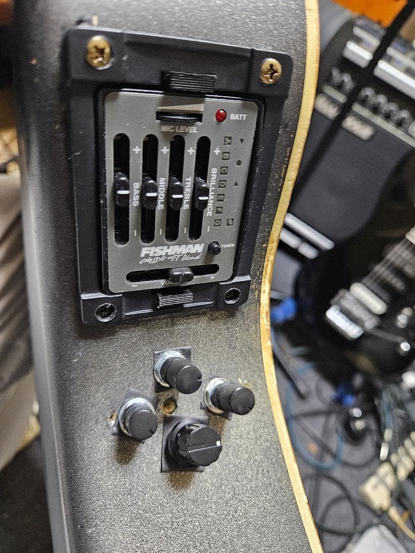 気まぐれ値下！Apx8s 雑gold塗装 究極の改造！アコギ・エレキ化 動画