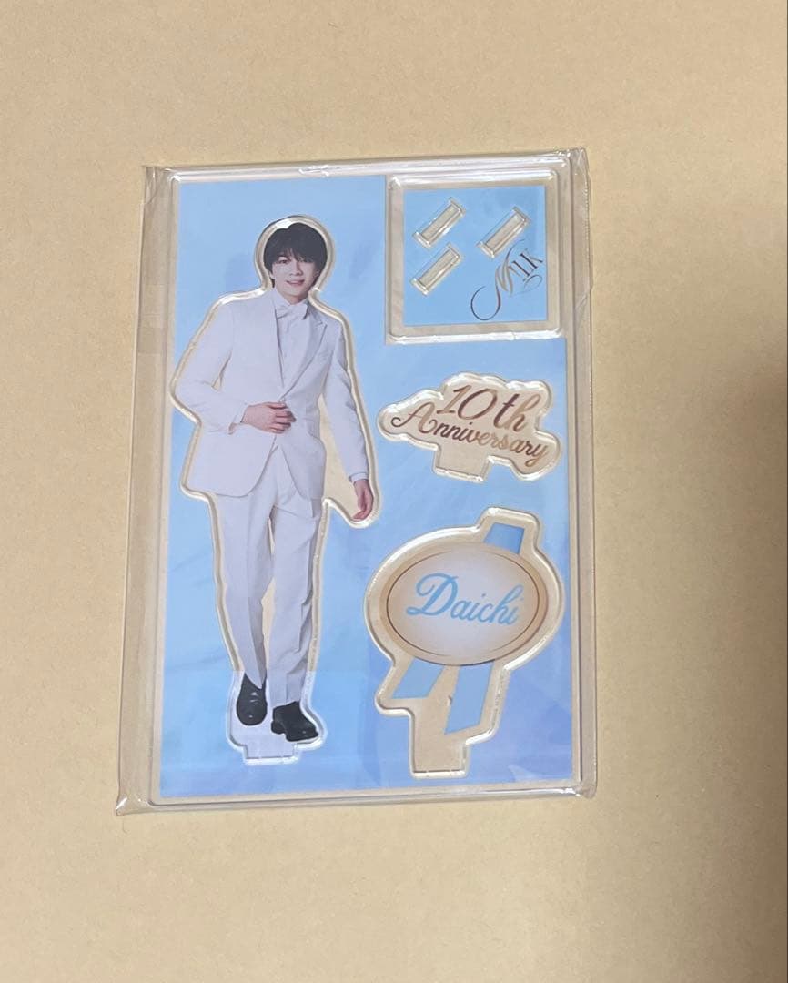 m!lk アクスタ 変幻自在アクリルスタンド(塩﨑太智) | M!LK | VICTOR