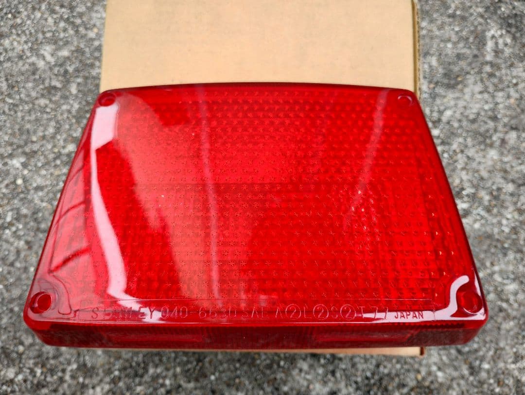 激レア】【純正未使用】カワサキ KZ1300用テールレンズ