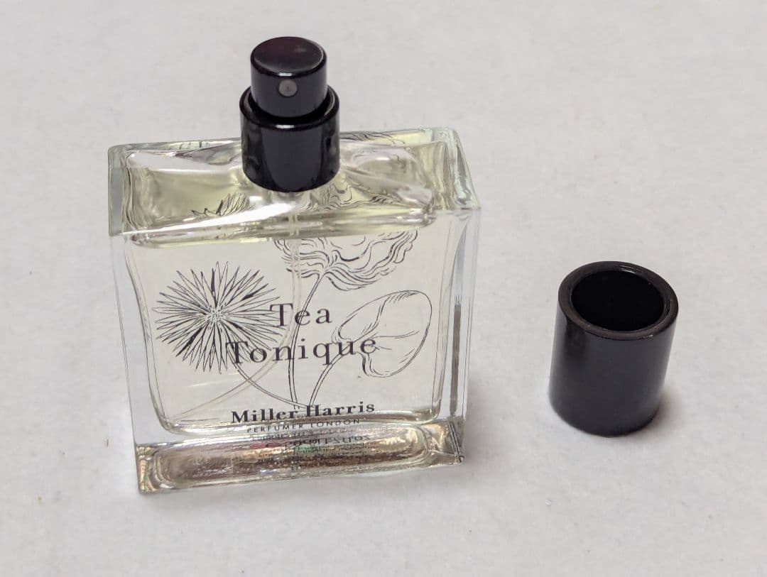 希少ミラーハリスティートニックオーデパルファム50ml