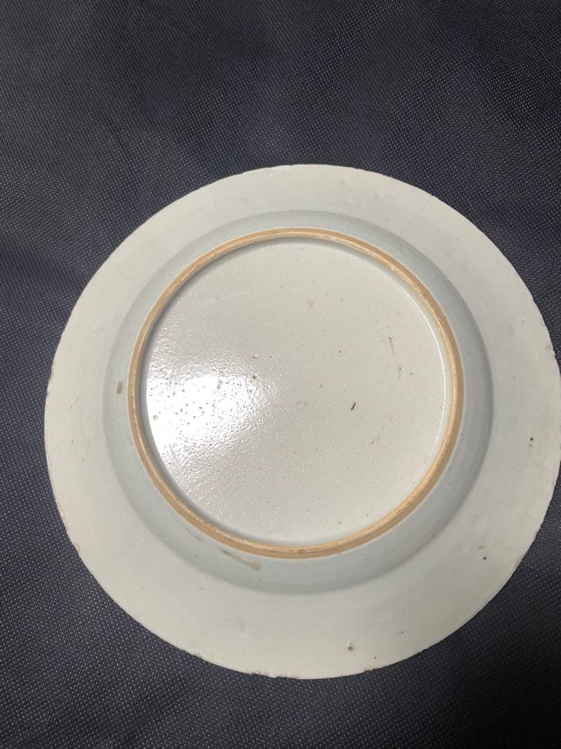 中国古美術品　清の乾隆時代　粉彩中皿　本物保証　23cm