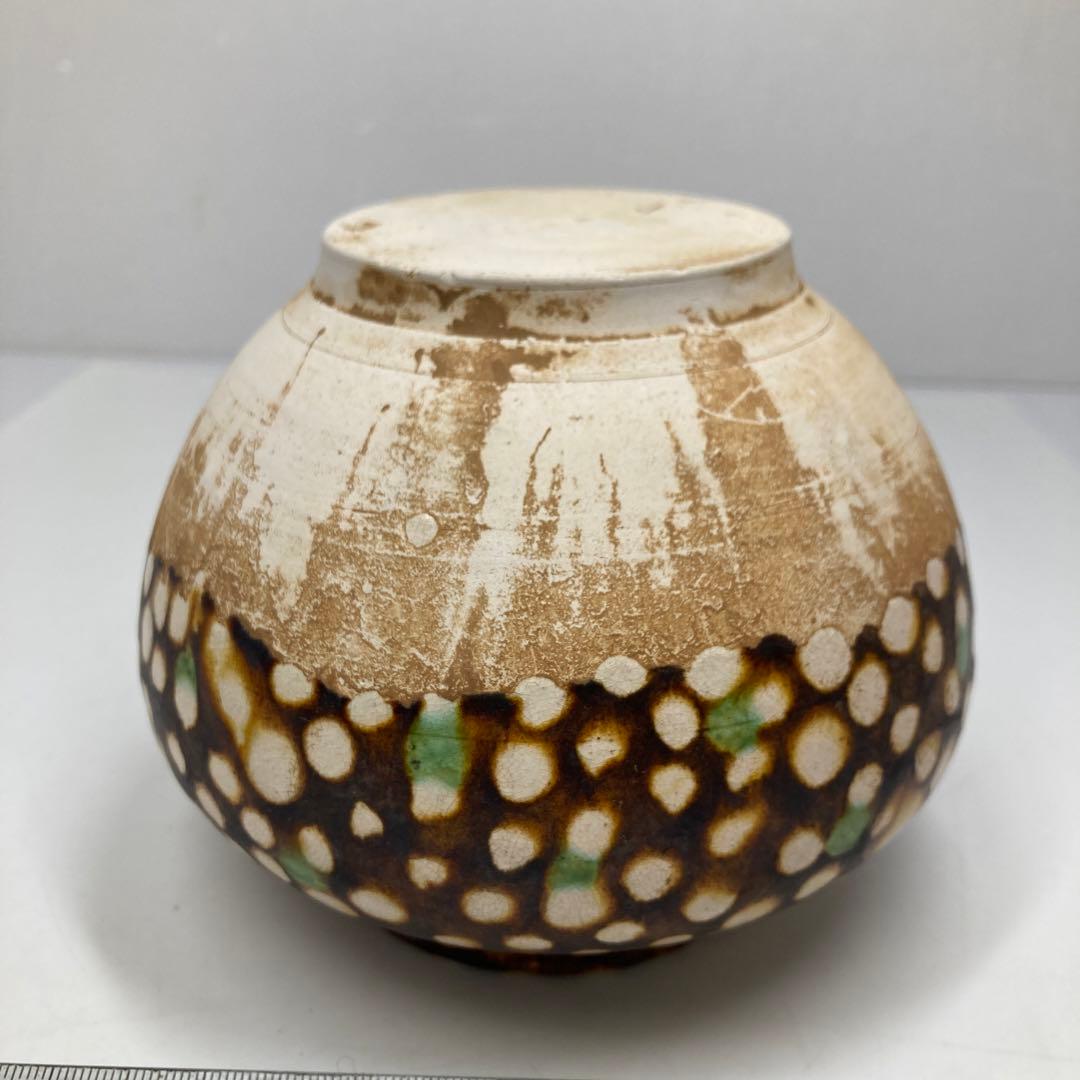 唐三彩　花瓶　タサチ　最大幅約13㎝　東里7-0131①