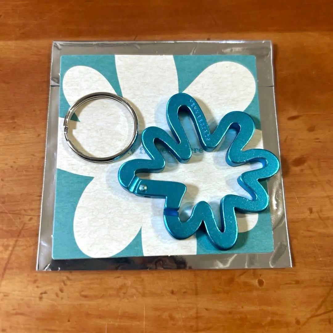 藤井風 カラビナ 花 水色 ライトブルー - メルカリ