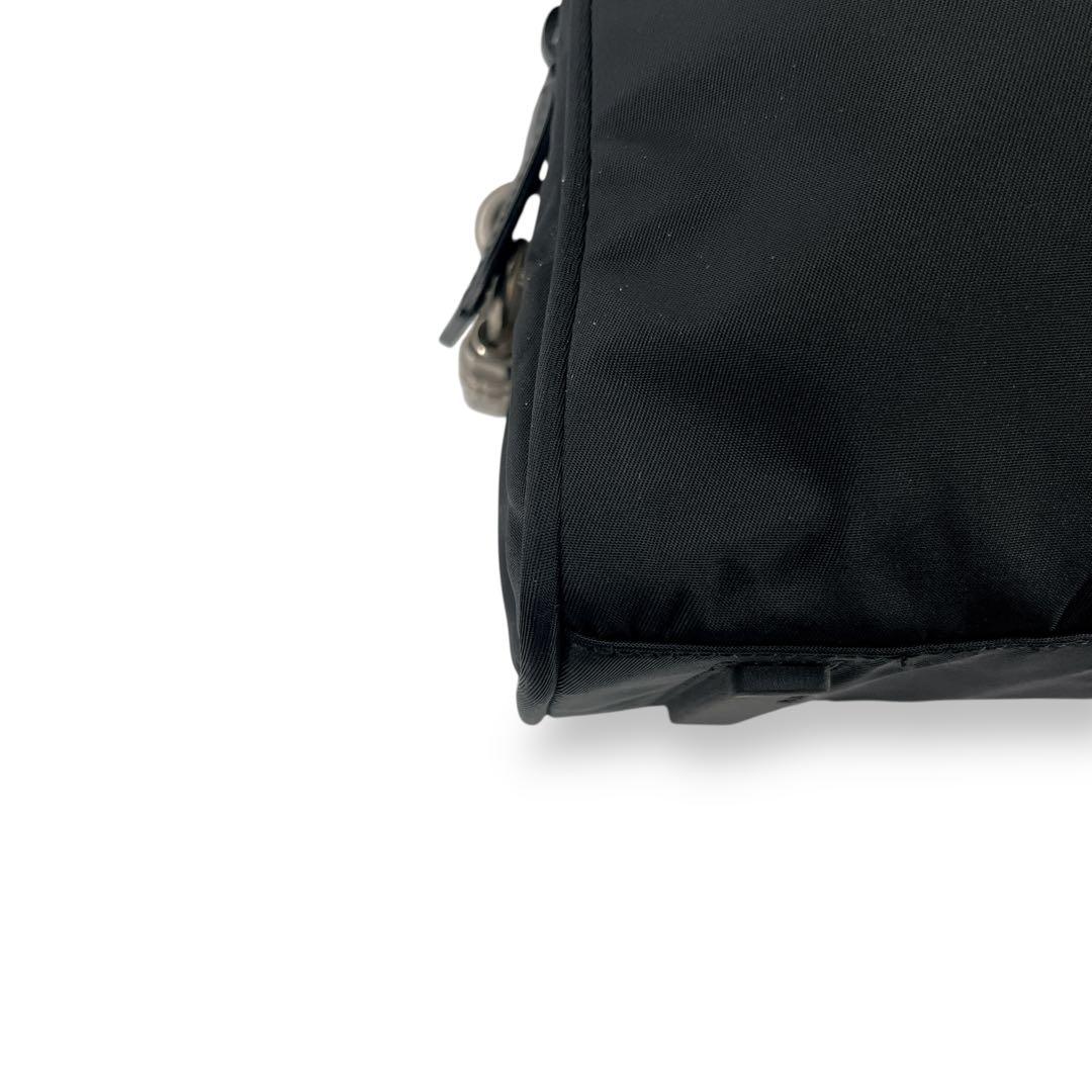 プラダ　三角ロゴ　ビジネスバッグ　ハンドバッグ　A4収納可　テスートナイロン　黒