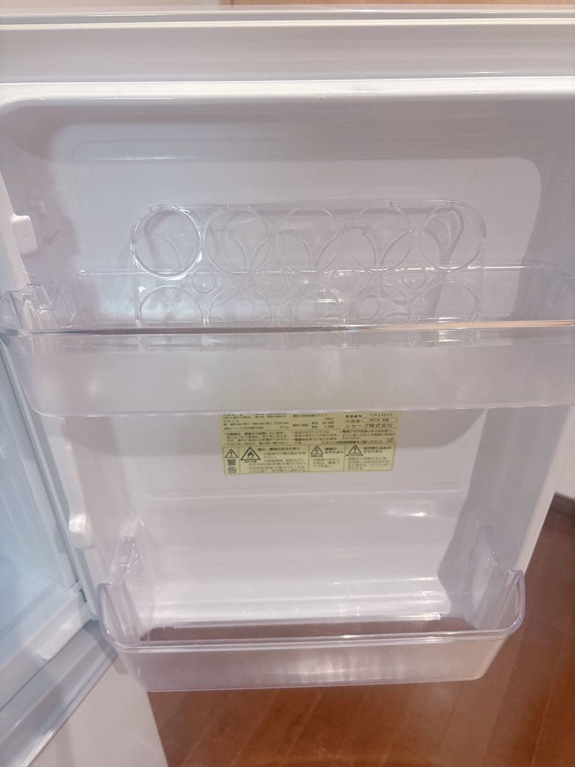 【直接取引限定・超美品】1人用冷蔵庫 SHARP冷凍冷蔵庫 白 取説・卵収納付