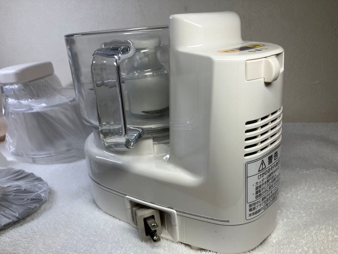 新品未使用Panasonic フードプロセッサー MK-K81-W ホワイト