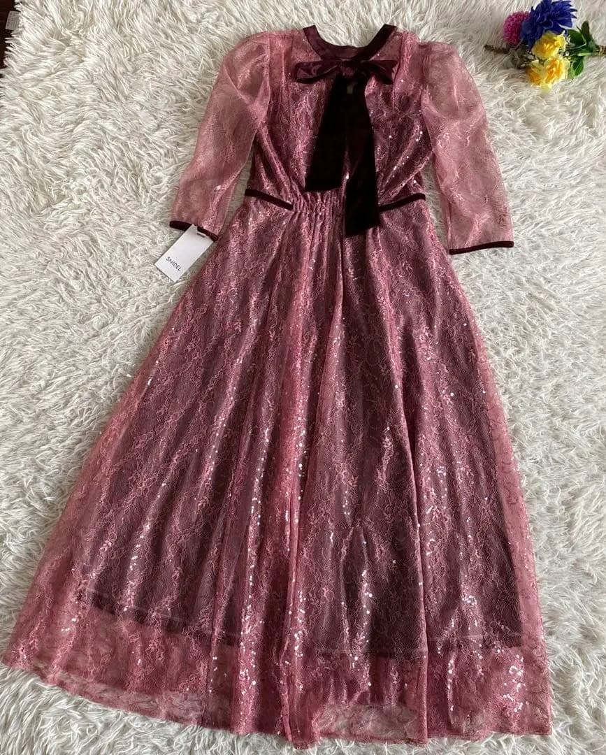 あはははは新品　snidel スナイデル　スパークルレースドレス　ピンク