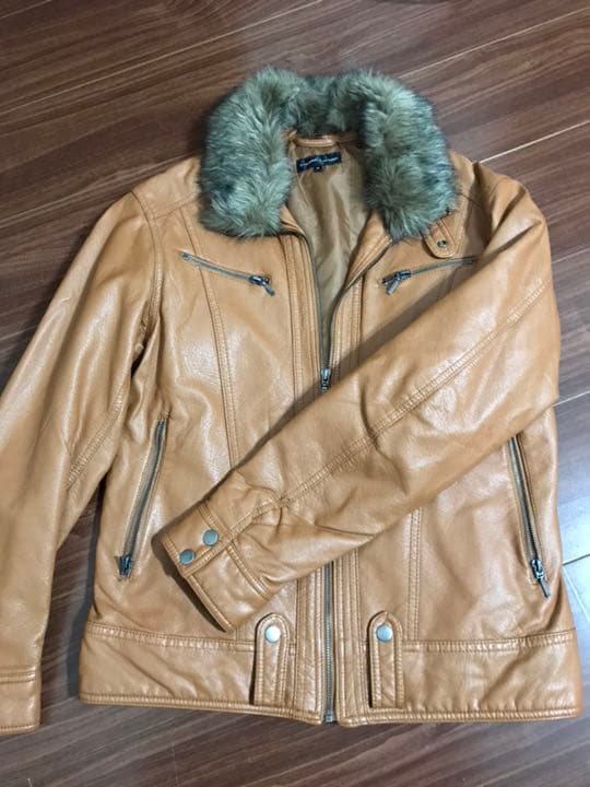 XL】UVERworld エンボススウェット ホワイト 【XL】UVERworld エンボス