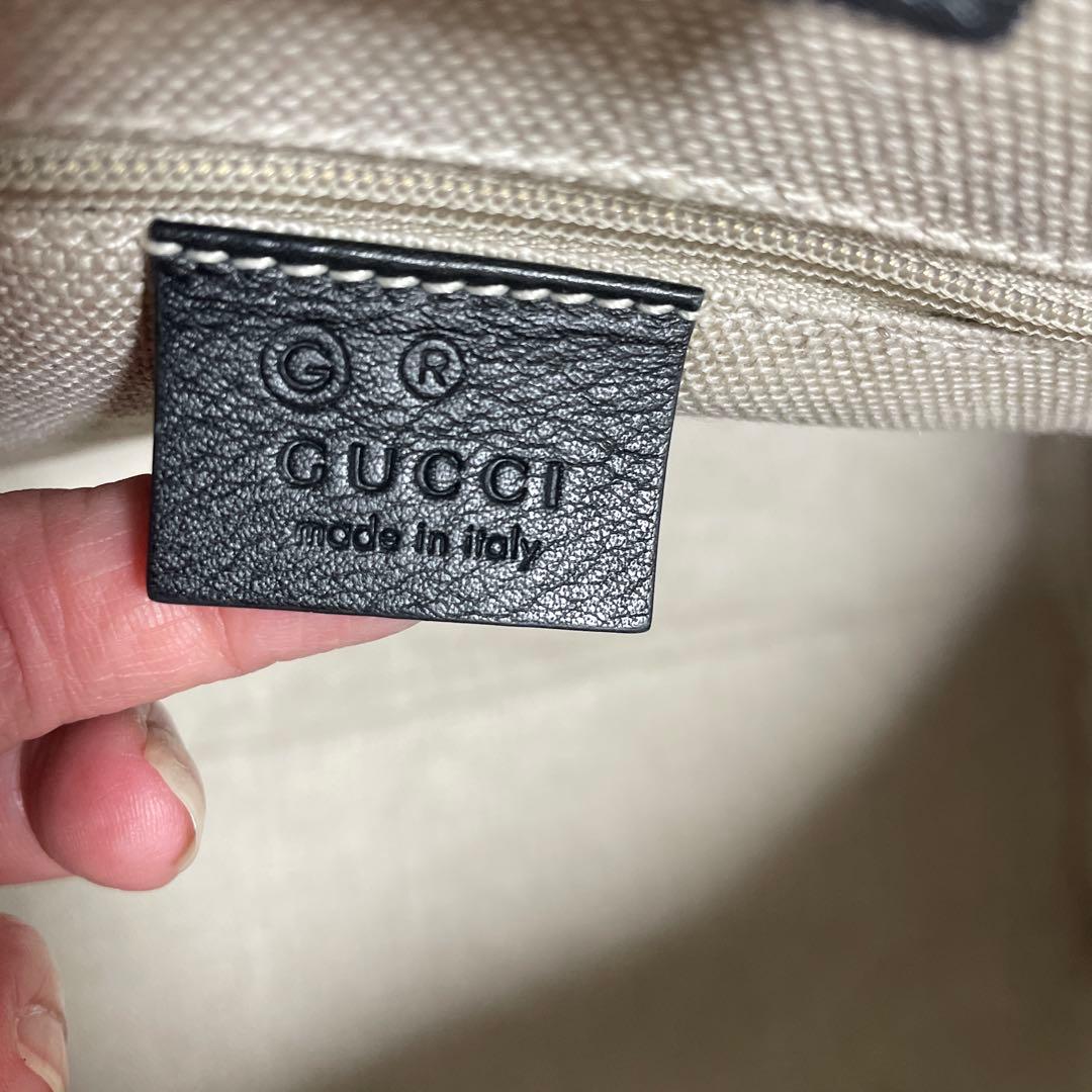 GUCCI グッチ バッグ 肩掛け GG柄 A4収納 ゴールド金具 シマレザー