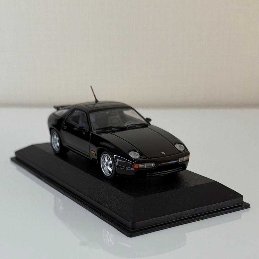 ミニカー 1/43 Porsche 928 GTS 1991 / PMA