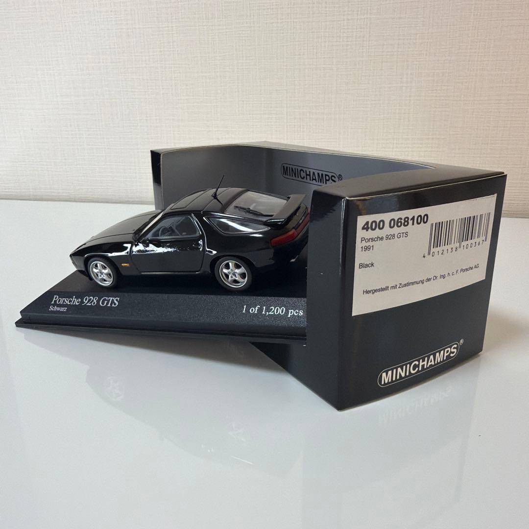 ミニカー 1/43 Porsche 928 GTS 1991 / PMA