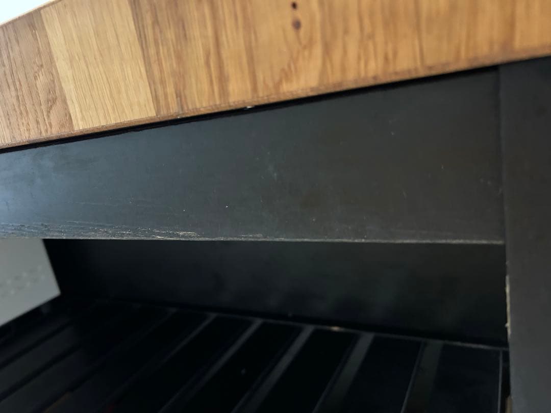 VADHOLMA / IKEA テーブル　お値引きしました！