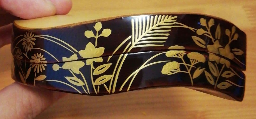 道場宗廣作　鵬雲斎好　蒔絵　秋草　三日月　升　香合　共箱　茶道具