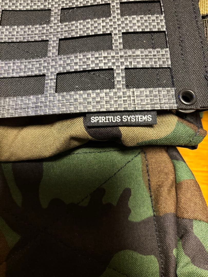 実物】SPIRITUS SYSTEMS 迷彩 プレートキャリア