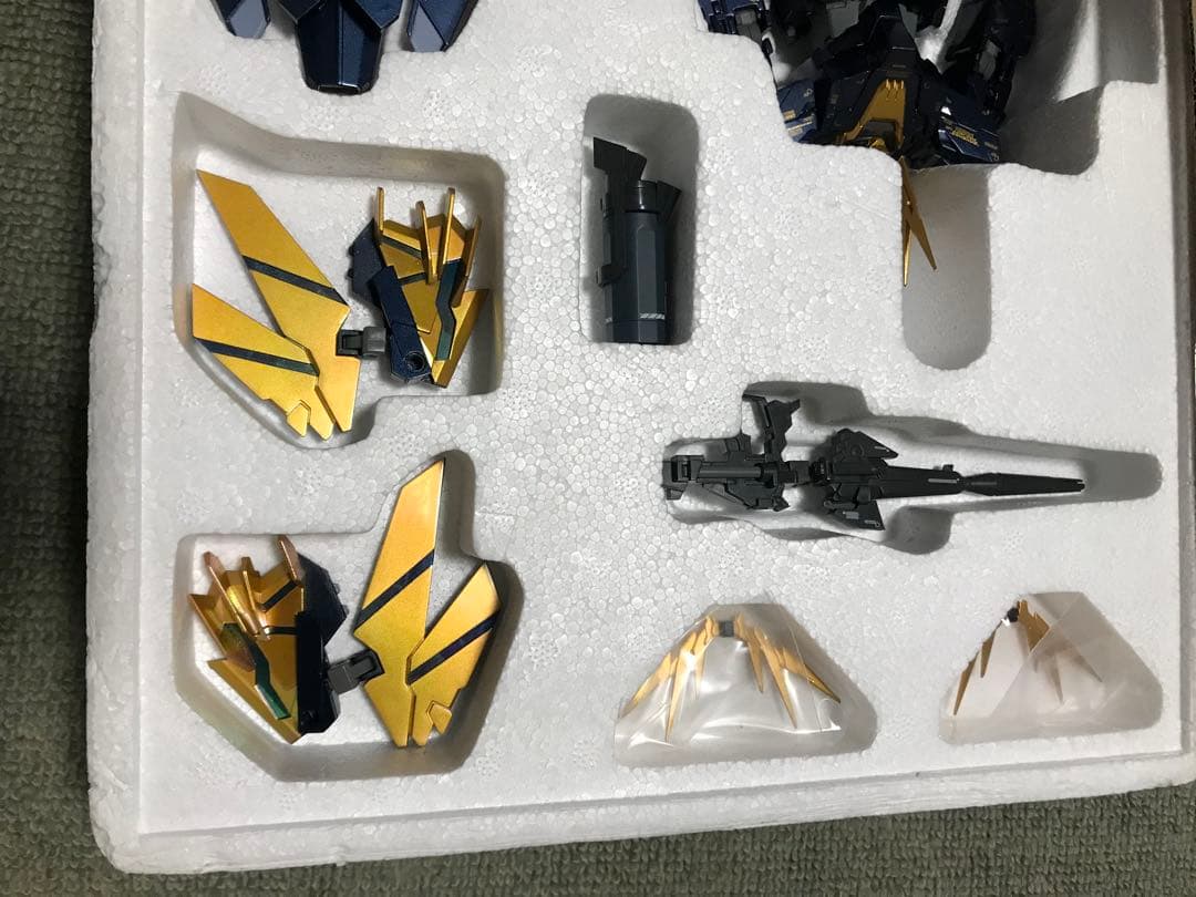 メタルコンポジット　ユニコーンガンダム 2号機 バンシィ・ノルン（覚醒仕様）