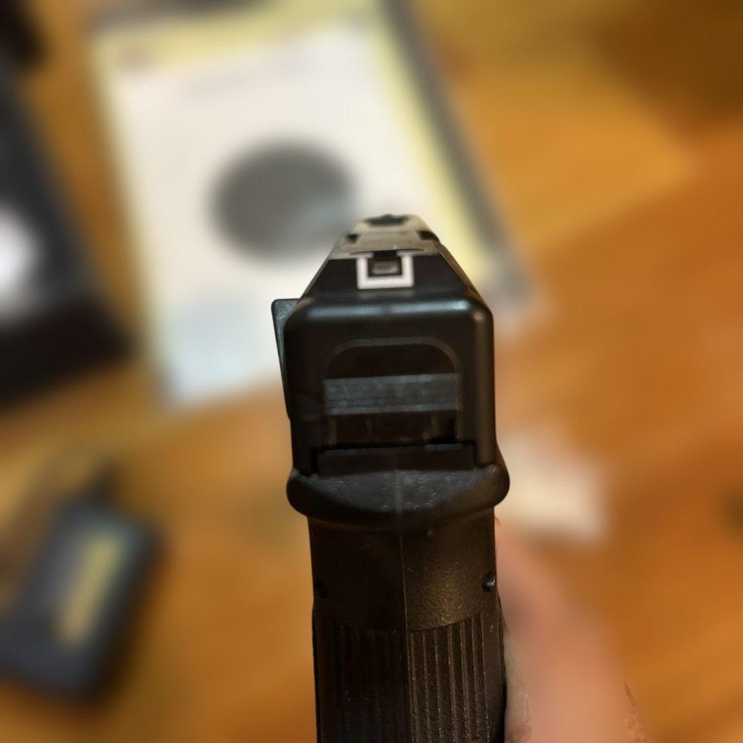 東京マルイ電動ガン GLOCK 18C フルセミオートバッテリー充電器フルセット