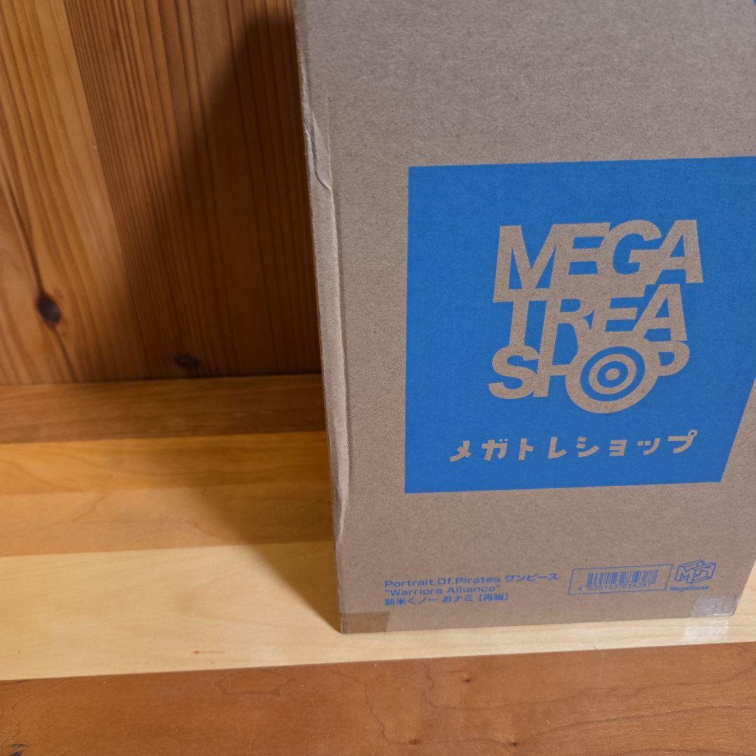 セ*ナ様 POP ワンピースフィギュア おナミ