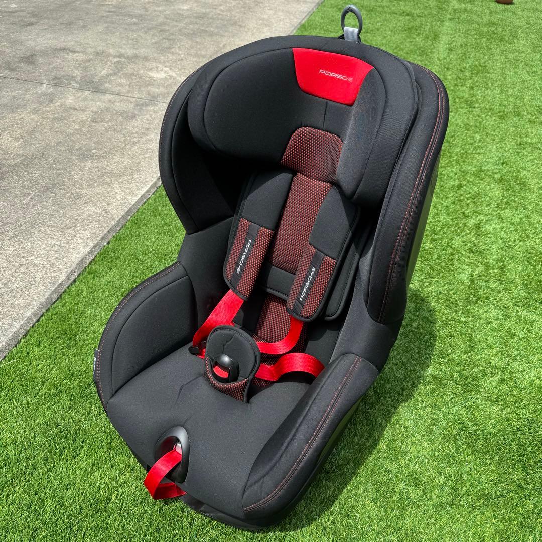 極美品】ポルシェ ジュニアシート（ISOFIX規格対応） チャイルドシート