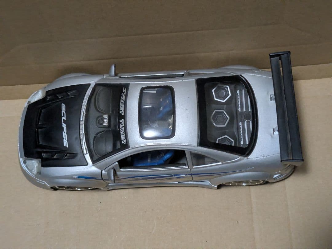 三菱エクリプス　ミニカー