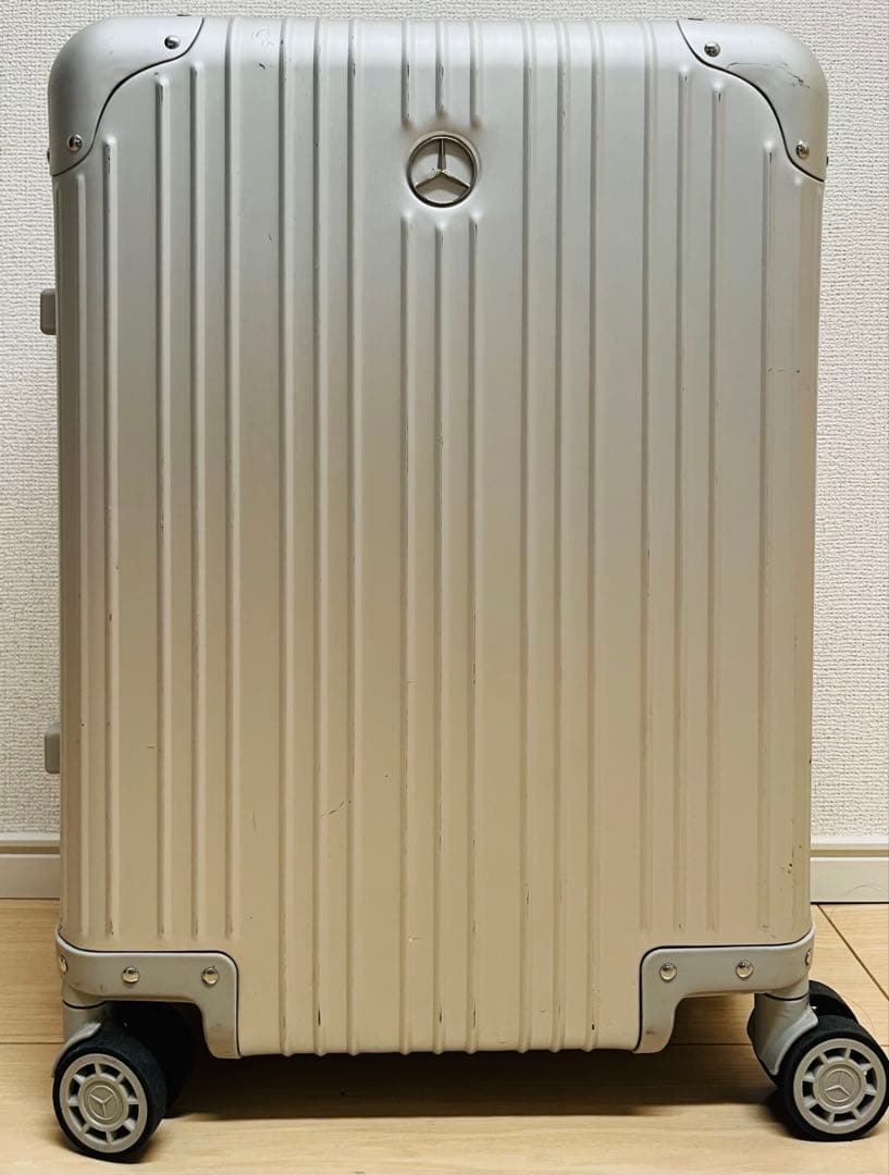 メルセデスベンツ シルバー キャリーケース 32ℓ 機内持ち込み可