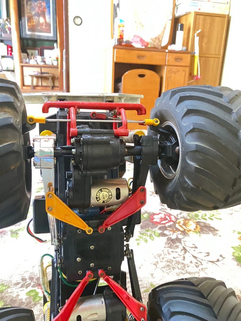 BULLHEAD ラジコン トラック 青、車体のみ。